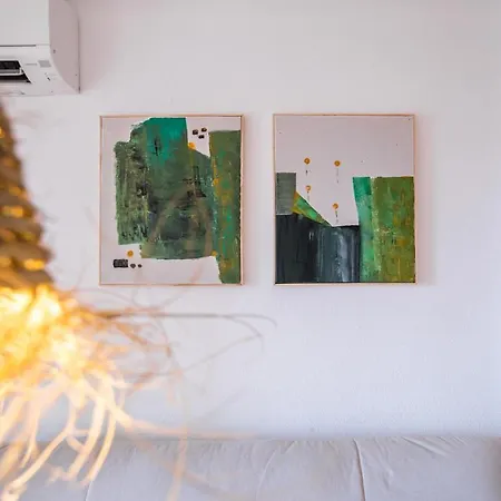 Апартаменти Cozy With The Mountain View 5 Min To The *